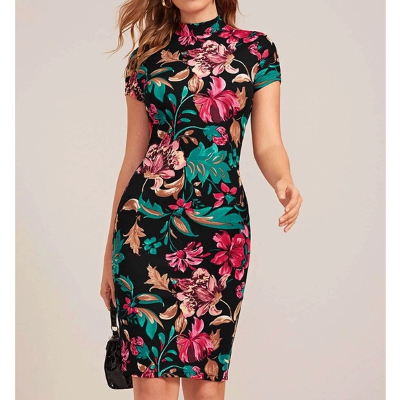 Rouge! Dresses & Skirts - Floral Pattern Black Slim Dress Knee Length